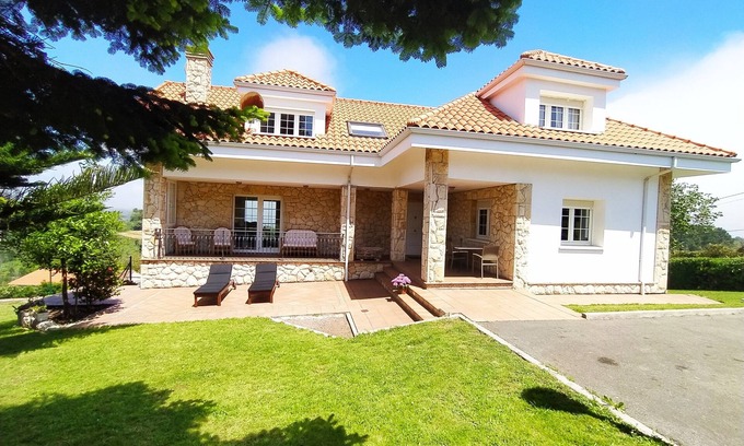 Perlora Ski Chalet | Beautiful villa on the Asturian coast