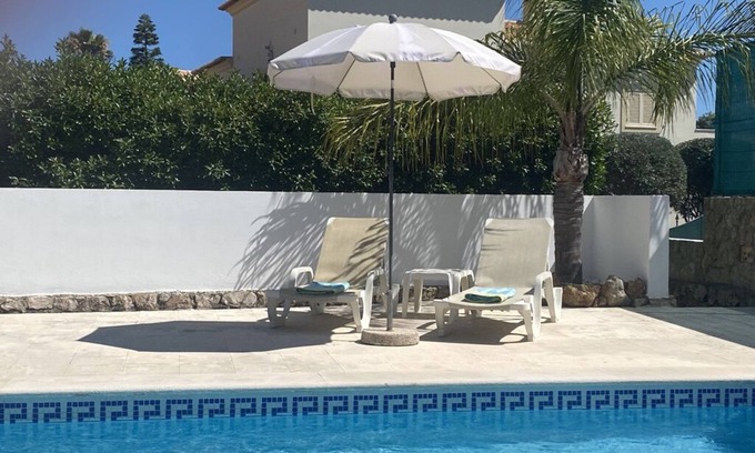 Mato Serrao Villa | Beautiful villa with heated pool, near the town and the beach