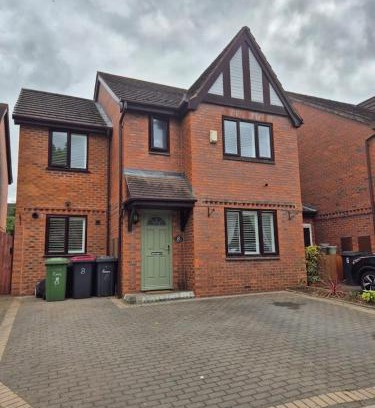 Shustoke House | Beautiful Village Home