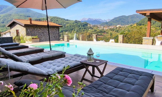 San Romano in Garfagnana Villa | Beautiful village house, pool. Walk to restaurant. WIFI. Flexible changeover.