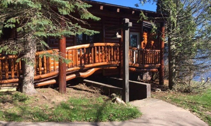 Lake Tomahawk House | Beautiful wet boathouse on Lake Tomahawk