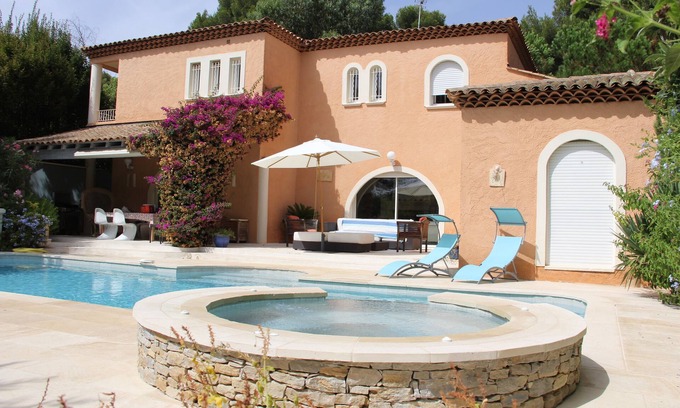 Sanary-sur-Mer House | Beautifull Villa in the residential area of ​Sanary .