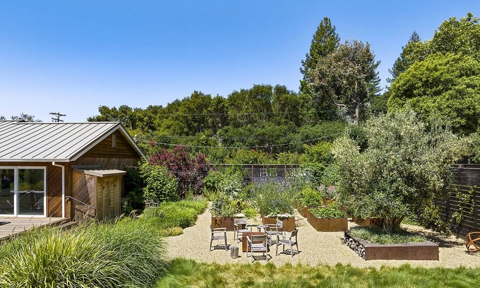 Freestone House | Beautifully Appointed MCM Home in Wine Country, Pool, Hot Tub, Gas Firepit