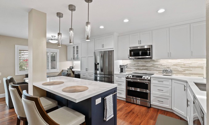 Laguna Woods Condo | Beautifully remodeled 2 BD/2 BA 1st Floor Condo in Beach Close 55+ Community