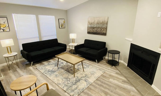 Modesto Apartment | Beautifully Remodeled Modern Retreat W/Garage!