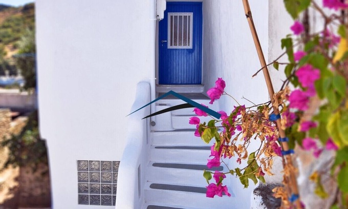 Ioulida House | Beautifully renovated 80sq meters Cycladic style house