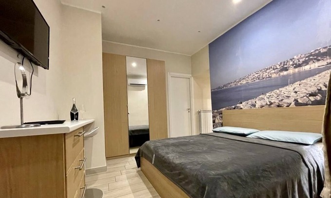 Naples City Centre Bed & Breakfast | bed & Breakfast