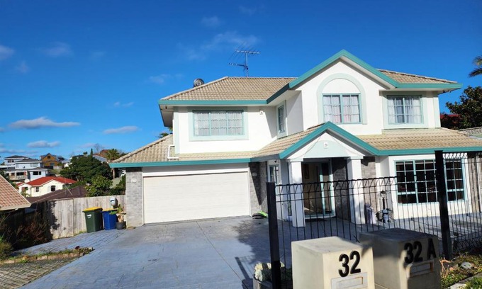 Unsworth Heights House | Bed & Breakfast @ Unsworth Heights Albany