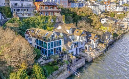 Dartmouth House | Beechcroft