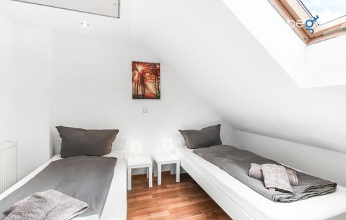 Herne Apartment | BEGE APARTMENTS SmartDesk