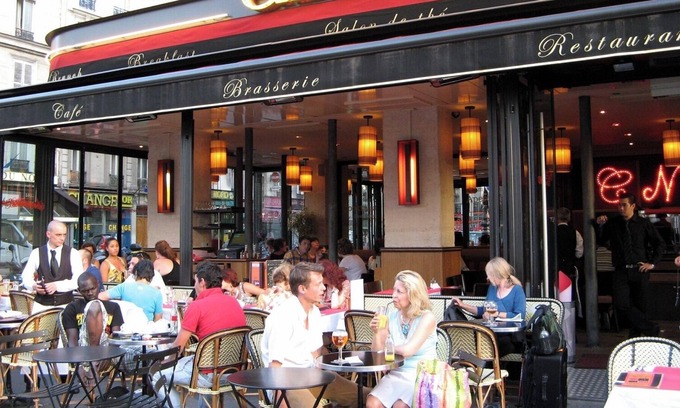 Saint-Vincent-de-Paul Apartment | Behind A Beautiful Church-gare du Nord Eurostar Thalys