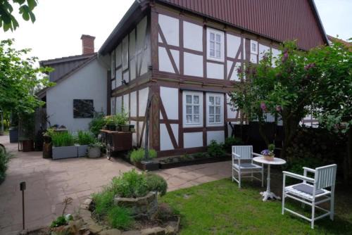 Trendelburg Apartment | Beim Bildhauer Karl F