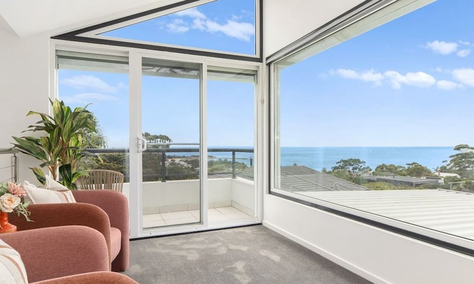 Mornington House | Beleura Views in Mornington