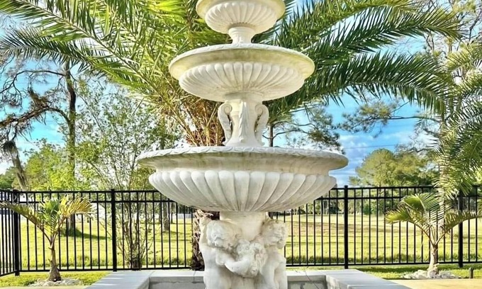 Greater Northdale Apartment | Bellagio a modern , spacious unit with a large balcony facing a golf course