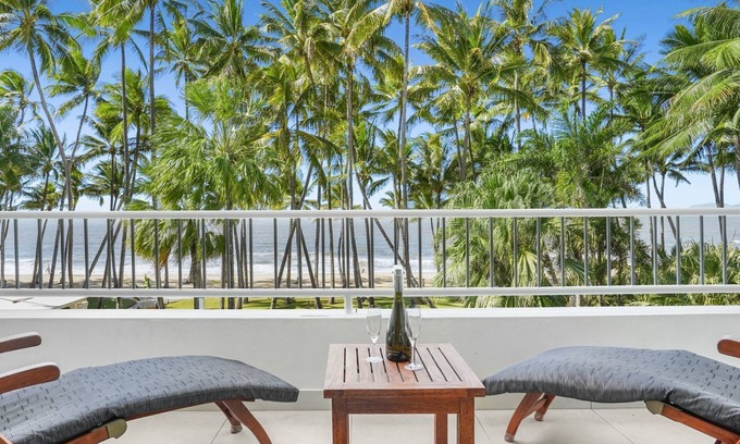 Palm Cove Apartment | Belle Escapes Suite 17 Sapphire Suite Alamanda Palm Cove