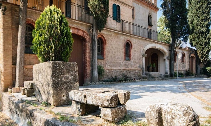 Castellnou de Bages Villa | Belvilla by OYO La vila ArgenÃ§ola