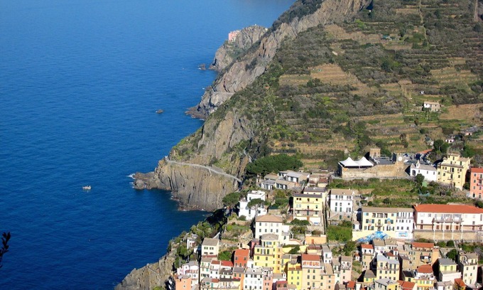 Montebello di Mezzo House | Belvilla by OYO Montebello Bilo A