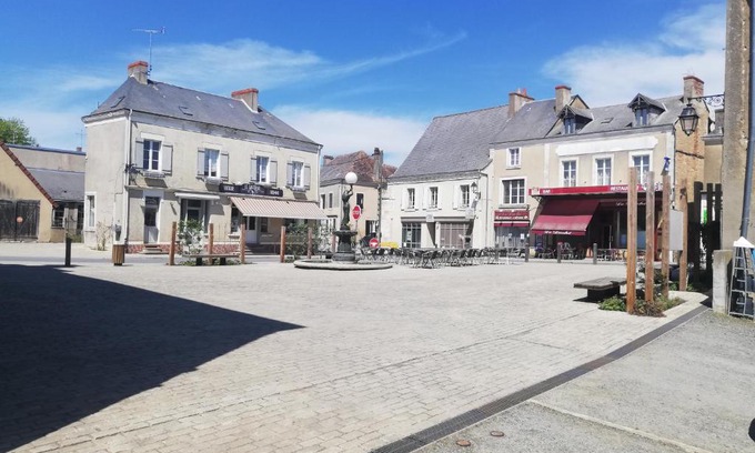 Neuvy-Saint-Sepulchre Apartment | BerryBreak 3