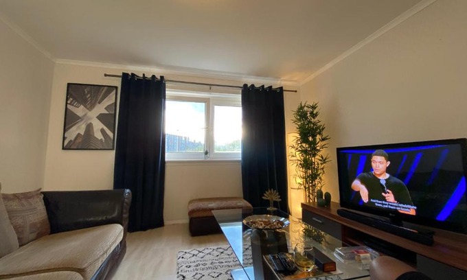 Govan House | Best location Glasgow