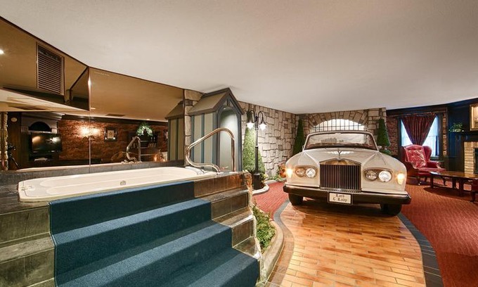 Kingston Hotel | Best Western Fireside Inn