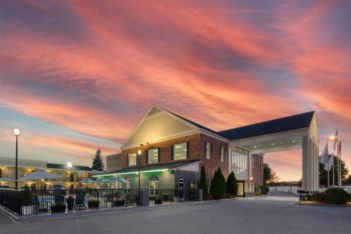 Hendersonville Hotel | Best Western Hendersonville Inn