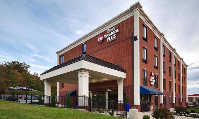 Berwyn Hotel | Best Western Plus College Park Hotel