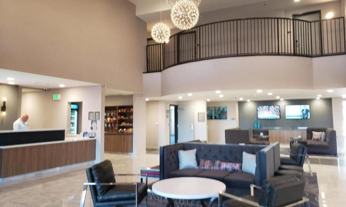 Coalinga Hotel | Best western Plus Coalinga Inn