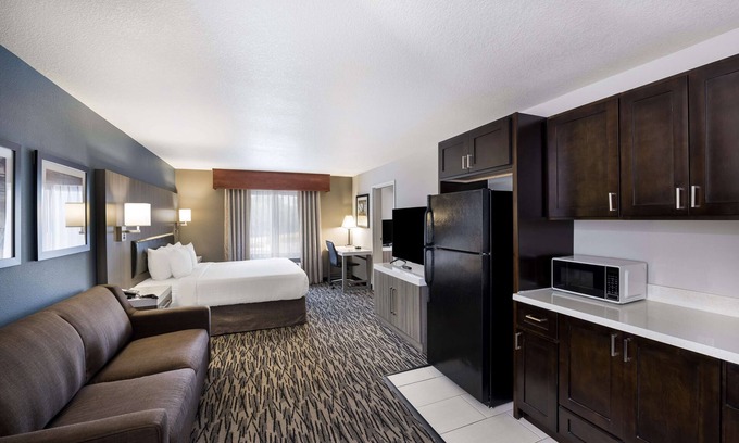 Auburn Hotel | Best Western Plus Mountain View Auburn Inn