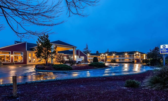 Reedsport Hotel | Best Western Salbasgeon Inn & Suites Of Reedsport