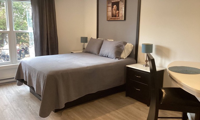 Sherbrooke Apartment | Bethel peaceful countryside location 5 min from hospitals
