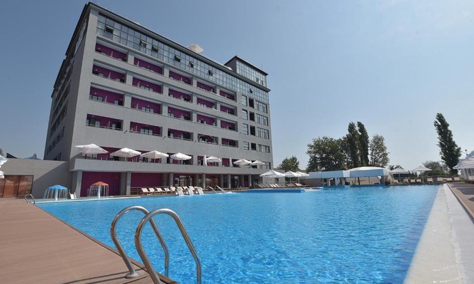 Anapsky District Hotel | BETON BRUT All Inclusive & Spa Hotel in Miracleon