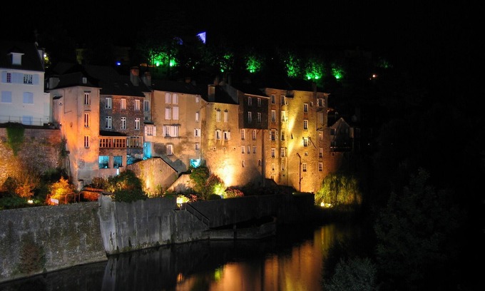 Oloron-Sainte-Marie Apartment | BETWEEN PYRENEES AND ATLANTIC - OLORON SAINTE-MARIE