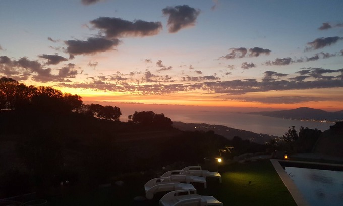 Molini Bed & Breakfast | Between sea and mountains