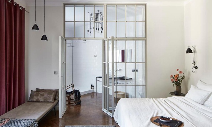 Srodmiescie House | Between Us Bed and Breakfast
