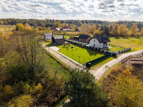 gmina Pysznica House | Biała chatka w Krzaczastym Zakątku