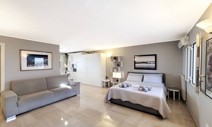 Bari City Centre Apartment | Bianca - Luxury Penthouse