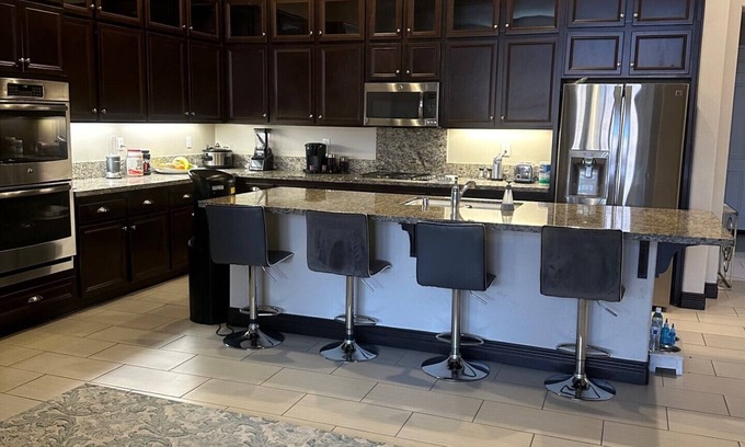 Coachella House | Big home with pool and all the amenities close to festival