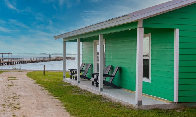 Rockport Condo | Big Tree Cottages - Mallard | Private Fishing Pier