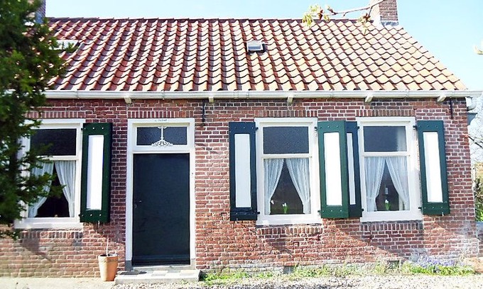 Biggekerke Villa | Biggekerke Holiday Home, Sleeps 5 with WiFi