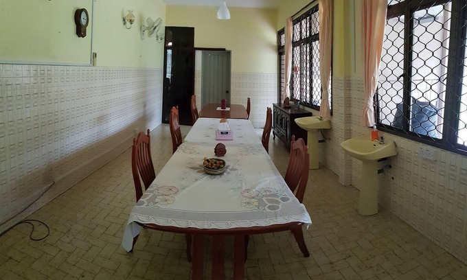 Taman Bunga Ros Villa | Biggest Villa with Pool in Lumut-Manjung 20000sqft