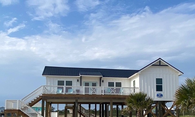 Fort Morgan House | Bikini Bottom 2.0 and Its Breathtaking Views!