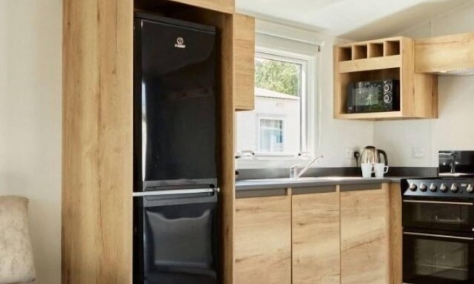 Great Houghton House | Billing Aquadrome Silver 2 Bed Caravan CP42