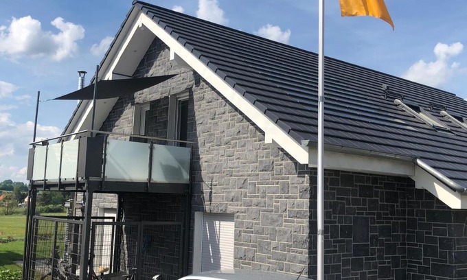 Grebenhain Apartment | Bird Mountain Lodge am Vulkanradweg - keine Monteure