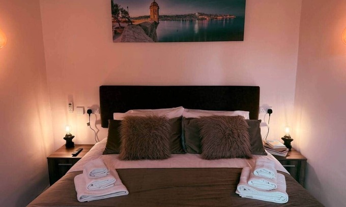 Birgu House | Birgu Square Charm -King Bed Rm