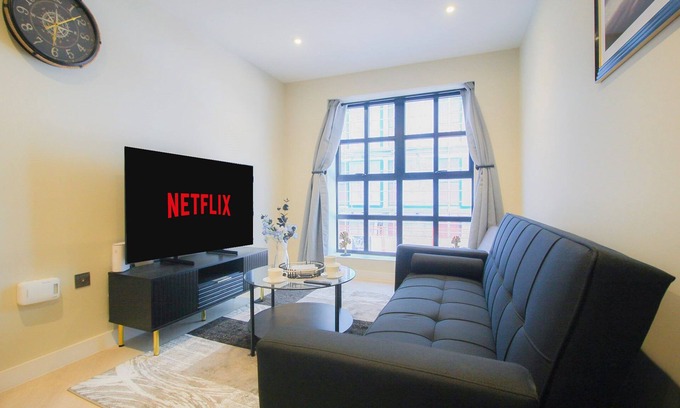 Bordesley Apartment | Birmingham Central|wifi|Parking|Sleeps 6