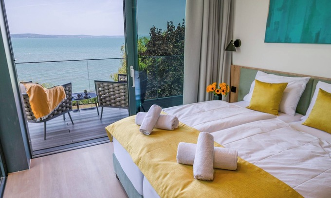 Siofok Aranypart Apartment | BJ81 Suite Hotel
