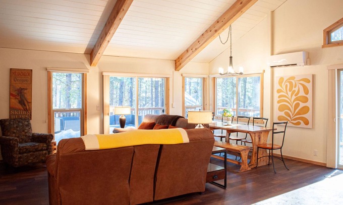 Black Butte Ranch House | Black Butte Ranch South Meadow 023