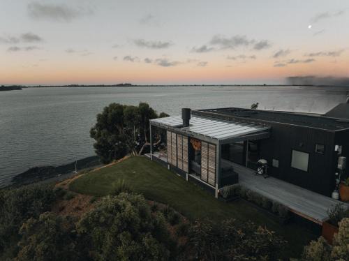 Mount Pleasant House | Black Hut Eco Retreat