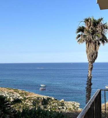 Grottasanta House | Black Ocean Holiday Home