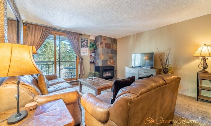 Peak 9 Condo | Bliss in Downtown Breck! Unbeatable Location with Stunning Mtn Views TE204